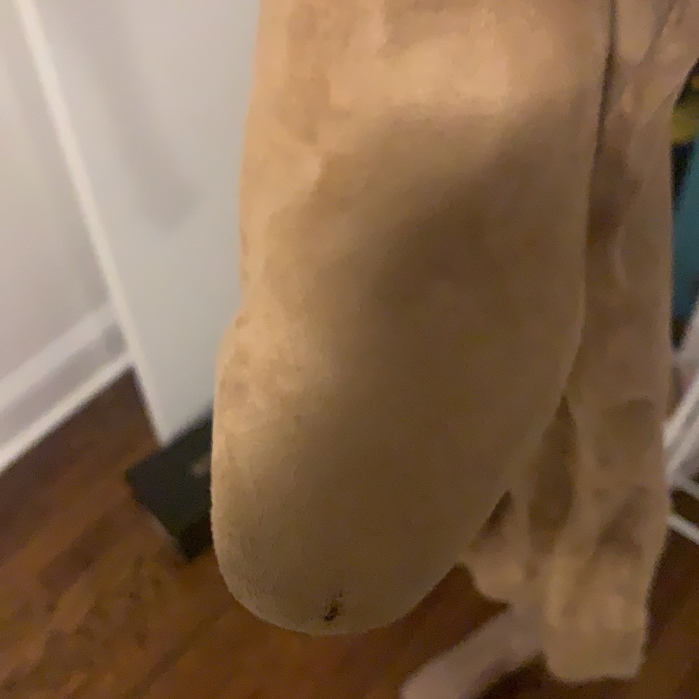 Thigh high boots - Picture 7 of 9